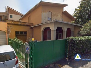 Casa Indipendente in Vendita a Albano Laziale, 168'750€, 220 m²