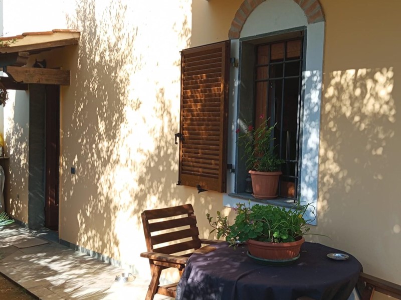 Casa Semi Indipendente in Vendita a Montignoso, 349'000€, 140 m², arredato