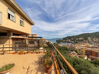 Appartamento in Vendita a Monte Argentario, 370'000€, 92 m²