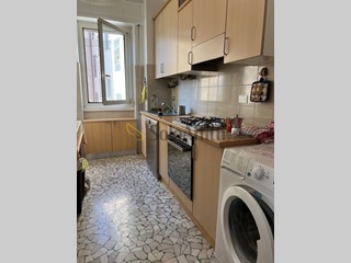 Appartamento in Affitto a Pavia, zona CittÃ  Giardino, 870€, 100 m², arredato