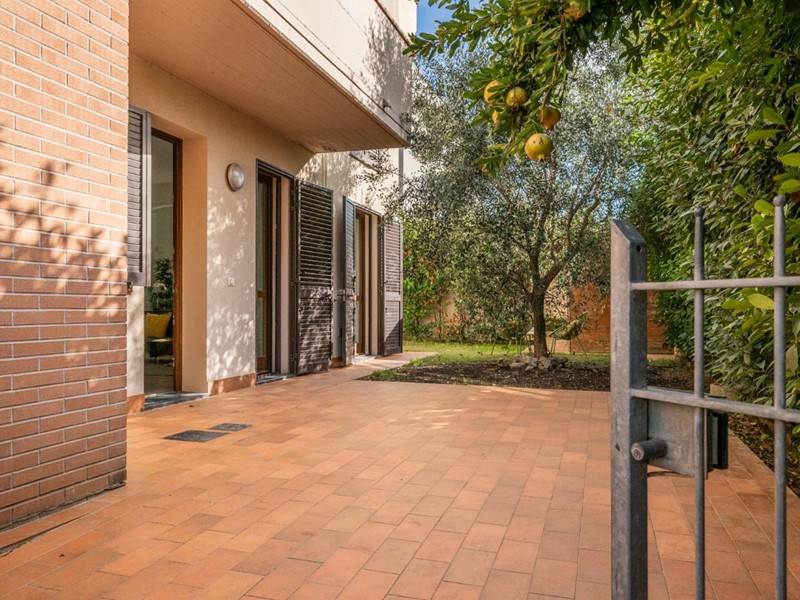 Appartamento in Vendita a Calcinaia, zona Fornacette, 250'000€, 95 m²