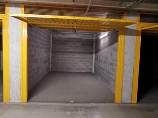 Box in Vendita a Milano, 33'600€, 36 m²
