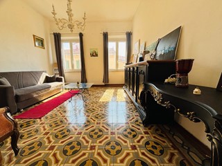 Appartamento in Vendita a Livorno, 157'000€, 142 m², arredato