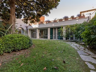 Attico in Vendita a Pisa, 1'190'000€, 280 m², arredato