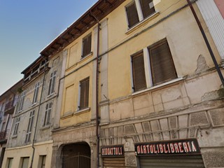 Appartamento in Vendita a Godiasco Salice Terme, 103'148€, 590 m²