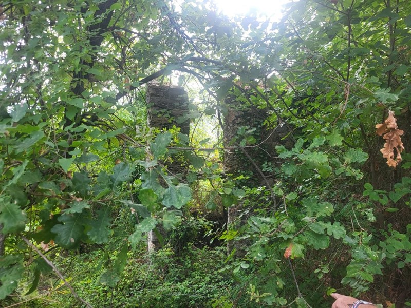 Casa di corte in Vendita a Carrara, zona Fossone, 150'000€, 140 m²