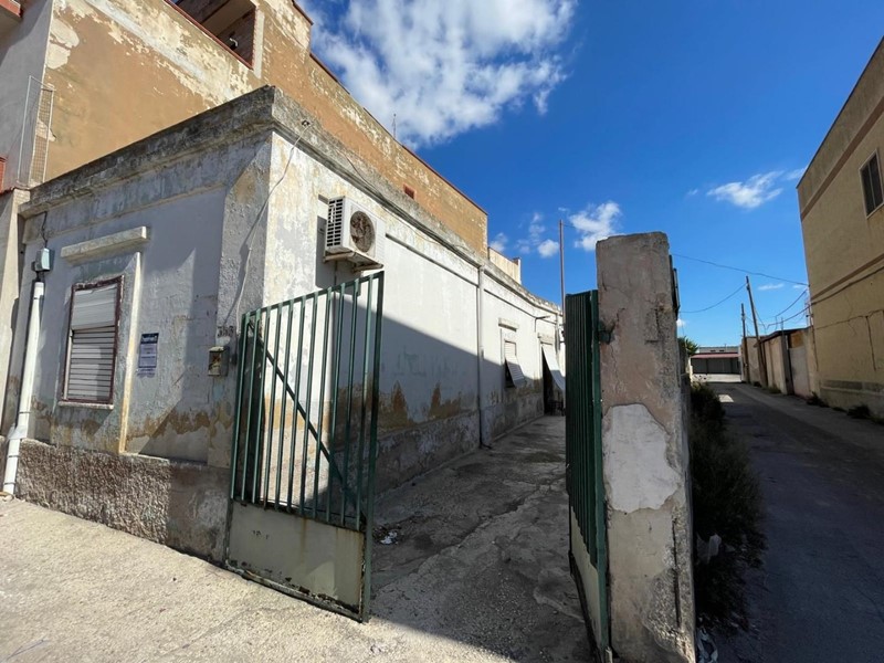 Bilocale in Vendita a Taranto, 55'000€, 66 m²