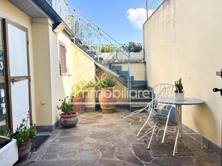 Casa Indipendente in Vendita a Empoli, zona Ponzano, 200'000€, 85 m²