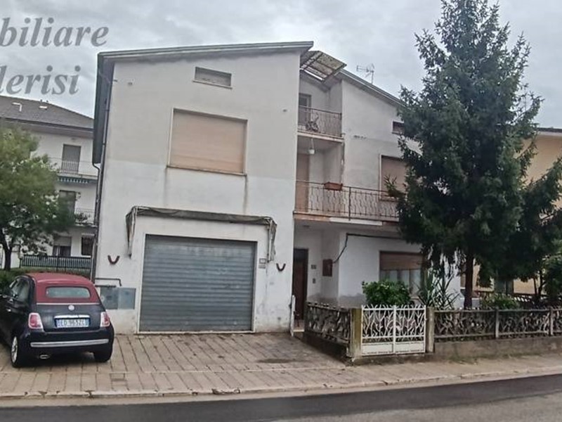 Casa Indipendente in Vendita a Corropoli, 190'000&euro;, 435 m²