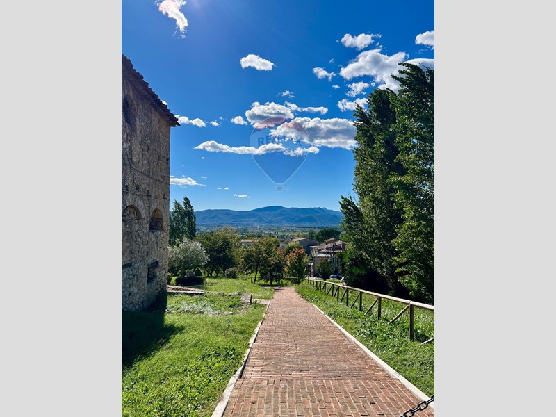 Casa Indipendente in Vendita a San Potito Sannitico, 98'000€, 224 m²