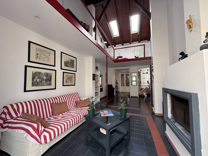 Appartamento in Affitto a Siracusa, 1'200&euro;, 220 m²