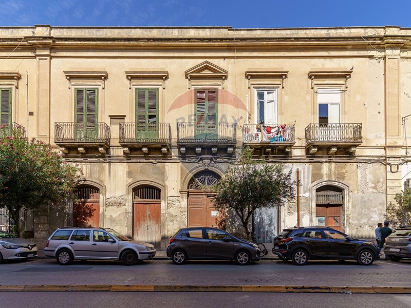 Appartamento in Vendita a Siracusa, 135'000€, 84 m²