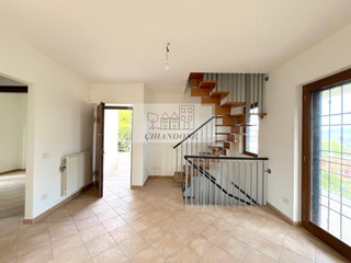 Villetta a schiera in Vendita a Rignano Flaminio, 199'000€, 180 m²