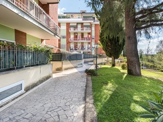 Trilocale in Vendita a Roma, 259'000&euro;, 101 m²