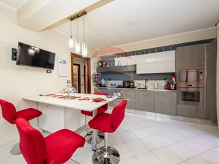 Appartamento in Vendita a Gravina di Catania, 169'000€, 145 m²