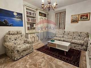 Appartamento in Vendita a Borzonasca, 50'000€, 92 m²