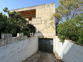 Casa Semi Indipendente in Vendita a Canicattini Bagni, 100'000€, 990 m²