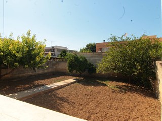 Appartamento in Vendita a Carosino, 140'000€, 199 m²