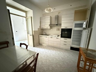 Trilocale in Affitto a Caserta, 500€, 115 m²