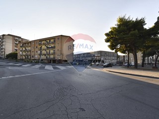 Quadrilocale in Vendita a Catania, 70'000&euro;, 100 m²