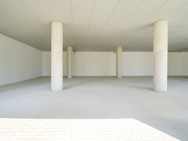 Immobile commerciale in Affitto a Firenze, 8'000€, 300 m²