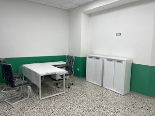 Immobile commerciale in Vendita a Foligno, 58'000€, 65 m²