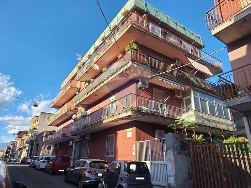 Trilocale in Vendita a Misterbianco, 105'000€, 100 m²