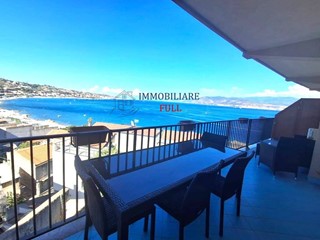 Quadrilocale in Vendita a Messina, 250'000€, 110 m²