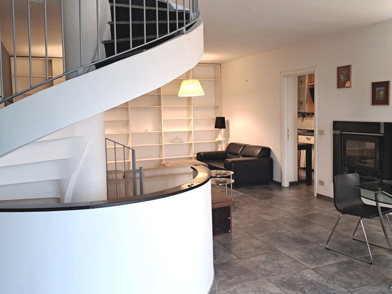 Villa in Affitto a Pavarolo, 1'200€, 222 m², arredato