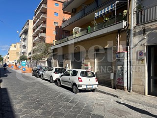 Negozio in Vendita a Catania, 180'000&euro;, 168 m²