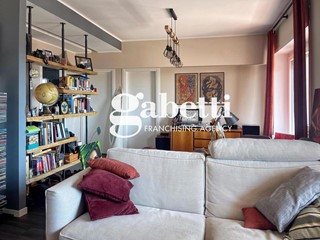 Attico in Vendita a Roma, 445'000€, 150 m²