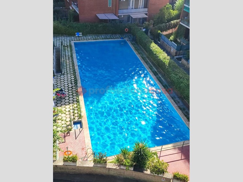 Bilocale in Vendita a Roma, 319'000&euro;, 75 m²