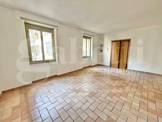 Trilocale in Affitto a Roma, 1'700€, 95 m²