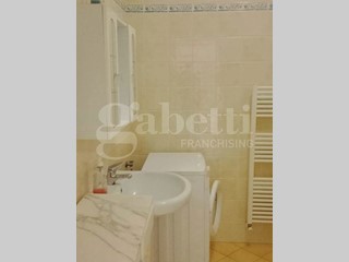 Bilocale in Vendita a Albissola Marina, 250'000€, 70 m², arredato