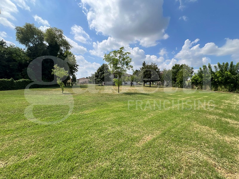 Terreno edificabile in Vendita a Piove di Sacco, 160'000€, 1000 m²