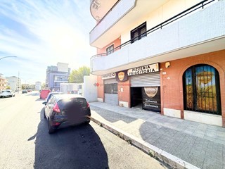 Negozio in Vendita a Foggia, 99'000&euro;, 65 m²