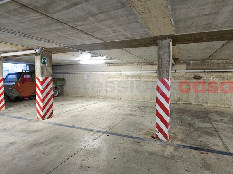 Ufficio in Vendita a Monteroni d'Arbia, 125'000€, 92 m², arredato