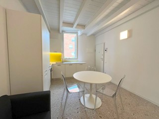 Bilocale in Affitto a Bologna, zona Ovest, 890€, 40 m², arredato