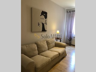 Bilocale in Affitto a Trieste, zona Largo Barriera, 700€, 58 m², arredato