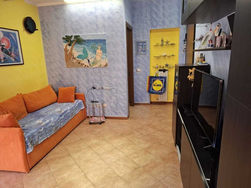 Trilocale in Vendita a Cinisello Balsamo, 198'000€, 75 m²