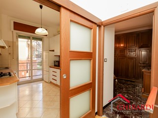 Appartamento in Affitto a Genova, zona Sestri Ponente, 700€, 95 m²