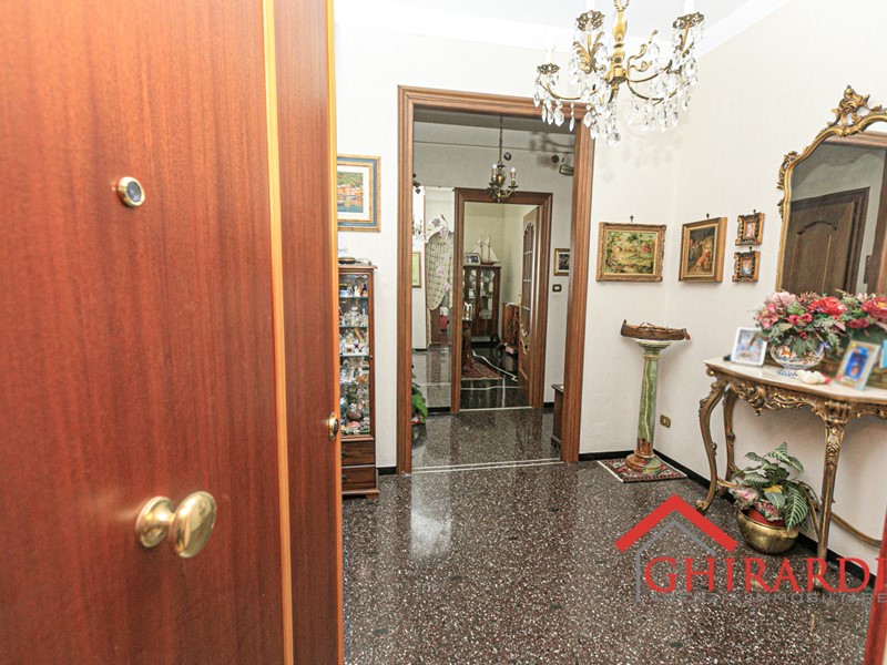 Appartamento in Vendita a Genova, zona Pegli, 148'000€, 101 m²