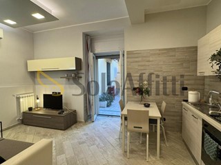 Bilocale in Affitto a Napoli, zona Arenella, 850€, 60 m², arredato