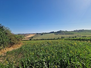 Rustico in Vendita a Marsciano, 85'000€, 412 m²