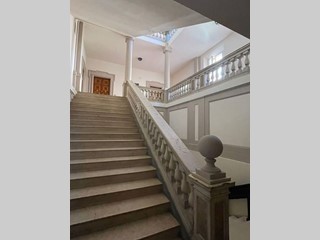 Ufficio in Affitto a Rimini, 1'150€, 71 m²