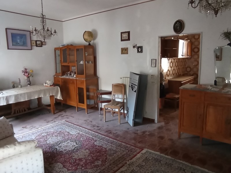 Trilocale in Vendita a Ragusa, 32'000&euro;, 60 m², arredato