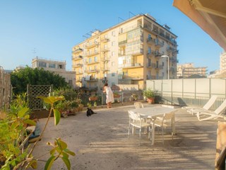 Trilocale in Affitto a Catania, zona picanello, 590&euro;, 70 + 70 di terrazza, arredato