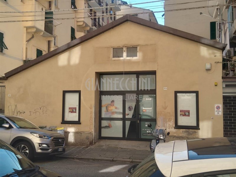 Immobile commerciale in Vendita a La Spezia, zona centro storico, 380'000€, 160 m²