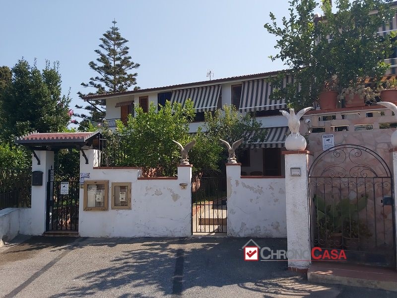 Villetta a schiera in Vendita a Furnari, 75'000€, 75 m²