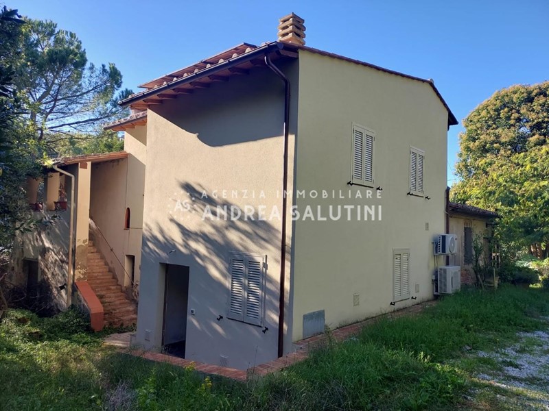 Casa Indipendente in Vendita a Pontedera, zona Montecastello, 139'000€, 90 m²